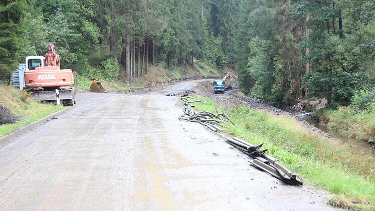 An der Kugelmühle endet die Asphaltdecke.  Foto: Friedwald Schedel