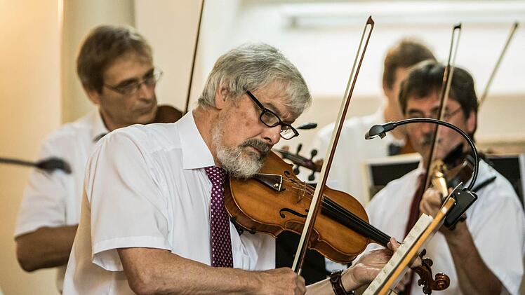 Impressioen von der Serenade mit dem Collegium musicum Coburg in der Schlosskirche Ahorn. Musikalischer Leiter: Thomas Ehrle.Foto: Jochen Berger