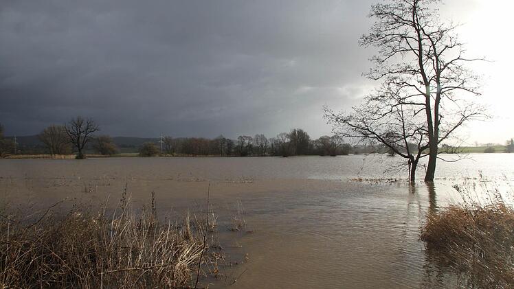 Auch die Rotmainauen bei Melkendorf waren überflutet. Foto: Alexander Hartmann