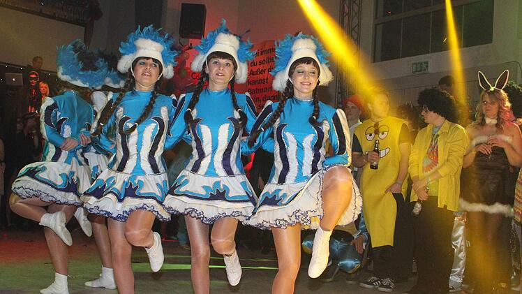 Rassiger Tanz der Kupferberger Prinzengarde. Foto: Sonja Adam