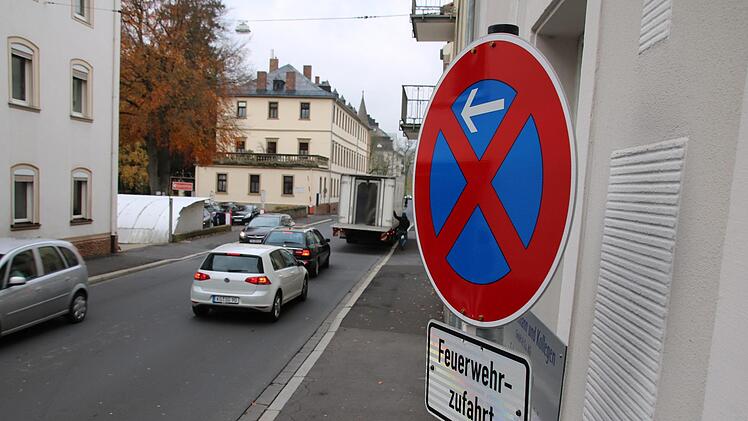 Ein absolutes Halteverbot wegen Feuerwehr-Zufahrt hat die Stadt Bad Kissingen in Teilen der Theresien- und der Hartmannstraße angeordnet. Foto: Ralf Ruppert