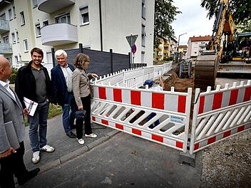 Gut voran kommen die Arbeiten am INA Ring. Allerdings mussten einige Hausanschlüsse erneuert werden, weshalb die Baustelle wohl bis ins Frühjahr bestehen wird.Richard Sänger
