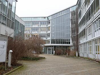 Landkreis Bamberg: Unnötige Wartezeiten vermeiden - Landratsamt bittet weiterhin um Terminvereinbarung Landkreis Bamberg: Unnötige Wartezeiten vermeiden - Landratsamt bittet weiterhin um Terminvereinbarung