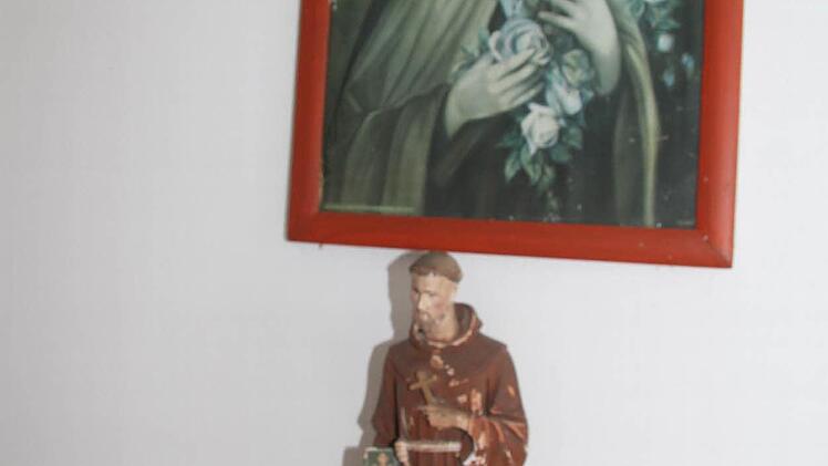 Auch Wanderer und Erholungssuchende halten an der Traischelkapelle, die hoch über Wartenfels thront, gerne inne.