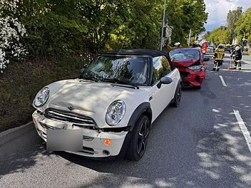 Mehrere Verletzte durch Unfall in Hof - Polizei ermittelt gegen Mann