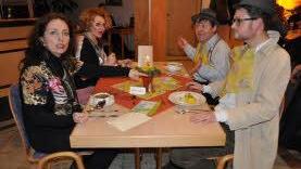 Was passiert als nächstes am Tisch (von links): Marianne Blum, Marina Gajda, Christoph Leipold und Martin Caba. Foto: Petra Heurich