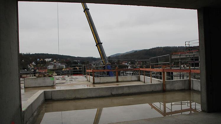 Blick vom Wohnzimmer auf den Balkon: de luxe!