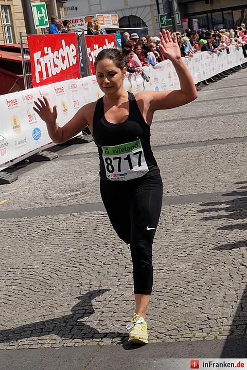 Weltkulturerbelauf 2017 in Bamberg: Der Zieleinlauf am Maxplatz