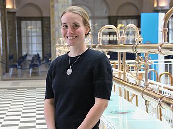 Anna Maria Boll in der Wandelhalle