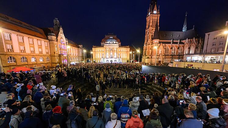Abschluss des Kulturhauptstadtjahres 2025 - Weihnachtssingen