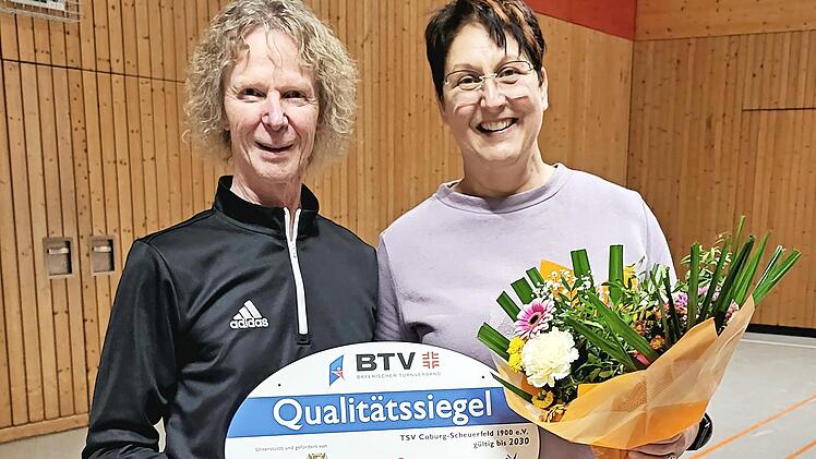 Hartmut Jahn und &Uuml;bungsleiterin Christine Busch.