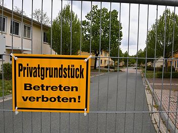 Zahlen, die aufhorchen lassen:  5,4 Millionen Euro plant die Stadt Bamberg nächstes Jahr für den Kauf der  so genannten Offizierssiedlung ein.  Acht Millionen soll die Sanierung kosten, 250.000 Euro für jedes der 33 Häuser, die künftig vermietet werden sollen.    Foto: Ronald Rinklef