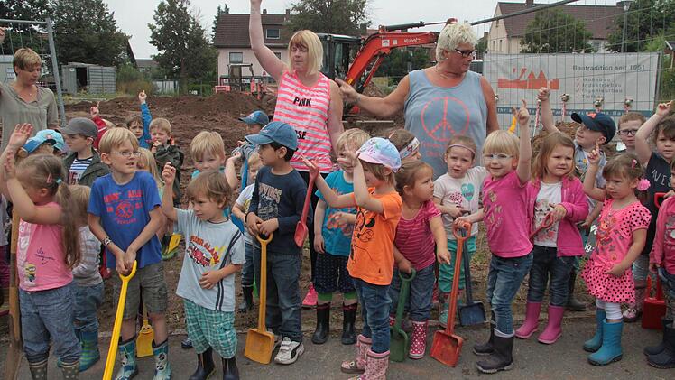 Spatenstich für den neuen Paul-Gerhardt-Kindergarten. Foto: Jürgen Gärtner