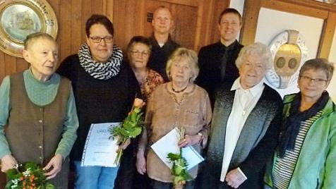 Ehrungen gab es beim Einberger Marienverein anlässlich der Hauptversammlung. Foto: Lothar Weidner