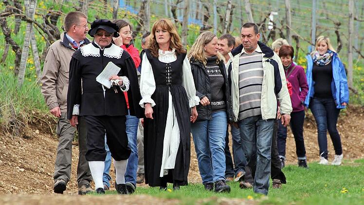 Aufbruch in die Historie: Wanderung rund um das Schloss Saaleck.Foto: Archiv/ Jochen Vogler