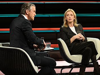Zwischen Moderator Markus Lanz und Bundesbildungsministerin Karin Prien kam es zu einem hitzigen Wortgefecht.