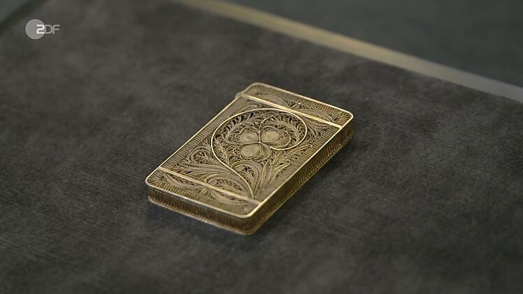 Ein Etui f&uuml;r Visitenkarten. Brigittes Preiswunsch: 100 Euro. Liza Kielon kaufte es f&uuml;r 170 Euro.