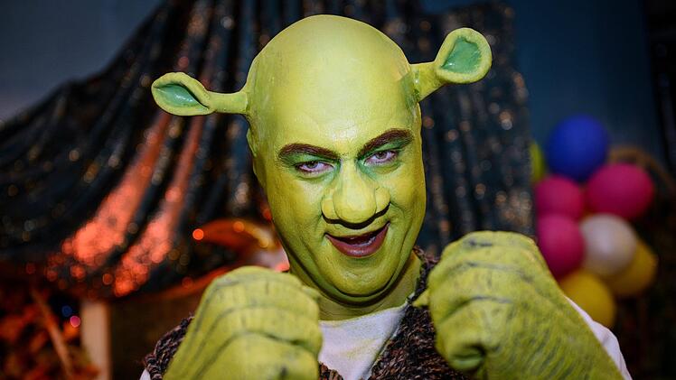 2014 war Söder als Shrek verkleidet. Foto: David Ebener/dpa