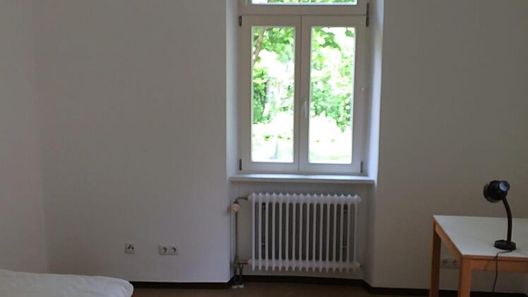 Fünf Euro pro Quadratmeter kostet diese Stadtbau-Wohnung, Sie befindet sich im Fabrikbau in Gaustadt und ist noch zu haben.