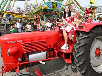 Historische Traktoren auf dem Nürnberger Frühlingsfest: Die schönsten Bilder