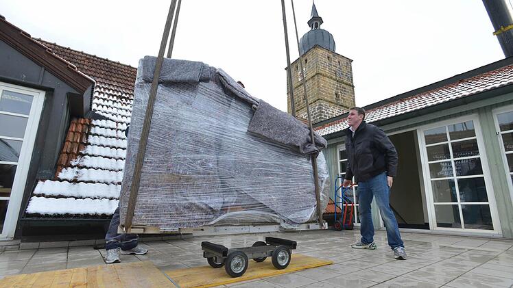 ... und das vorsichtige Anheben.