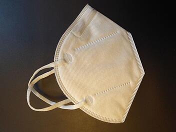 Armin Knauf wollte seine FFP2-Maske als ein Zeichen der Solidarität mit dem Einzelhandel und der Gastronomie nicht mehr aufsetzen. Das kam in der Stadtratssitzung gar nicht gut an.  Foto: FT-Archiv/Stefan Großmann