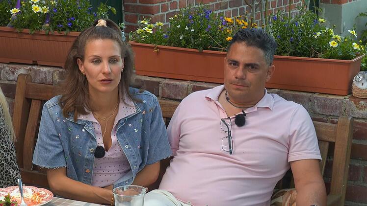 Stefanie (links) und Silva ecken bei vielen an.