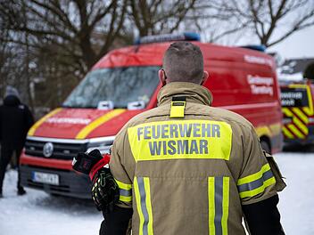 Leiche bei Suche nach Eisbader gefunden