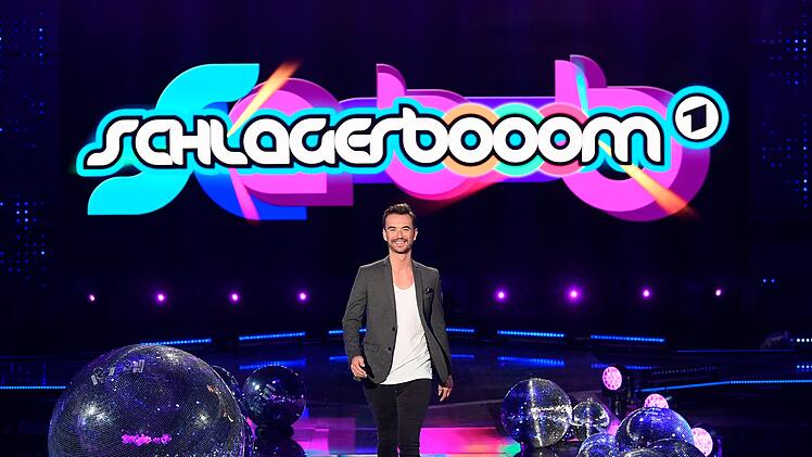 Das Motto des "Schlagerbooom 2025" lautet "Alles funkelt! Alles glitzert!"