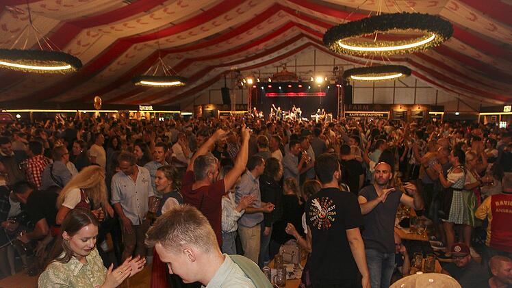 Kulmbacher Bierwoche 2022 feierlich eröffnet - die schönsten Bilder vom Festbeginn