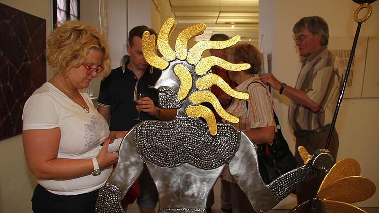 Besucher der Vernissage.