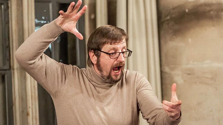 Helmut Mitzenheim bei der Probenarbeit an seinem "Weihnachtsoratorium".Foto: Jochen Berger