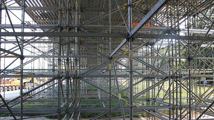 Blick auf die Brückenbaustelle in Untersteinach. Foto: Jürgen Gärtner