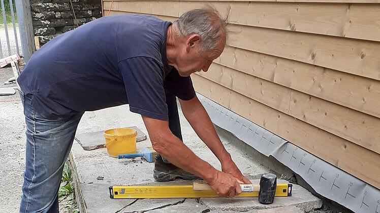 Martin Ziegler kümmerte sich um Verschönerungsarbeiten.