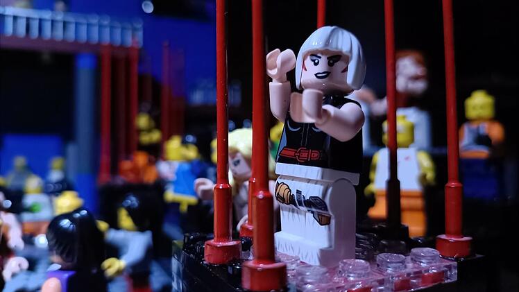 Fotostrecke: Legendärer fränkischer Nachtclub mit Legosteinen wieder zum Leben erweckt