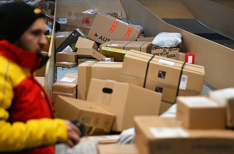 DHL trotzt Flaute - Brief- und Paketgeschäft überrascht