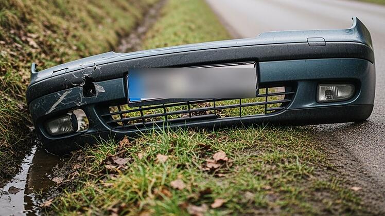 Sto&szlig;stange samt Kennzeichen bei Unfall im Kreis Bamberg verloren