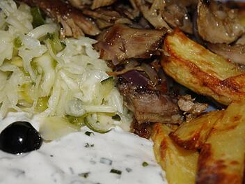 Bekannter Hersteller mit Rückruf: Joghurt und Tzatziki können gefährliche Kupferfäden enthalten