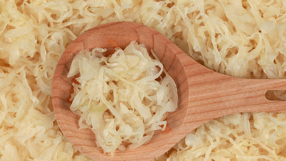 Sauerkraut Warum der Kohlkopf vor allem für deinen Darm so gesund ist