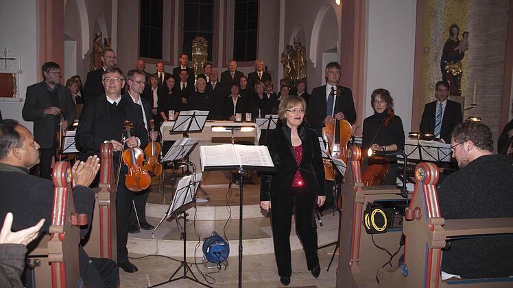 In der Kirche St. Josef brillierten die Musiker. Fotos: Roland Meister