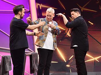"Dschungelcamp"-Moderator Jan Köppen (links) ist "der neue im Bunde" in der RTL-Show "Drei gegen Einen".