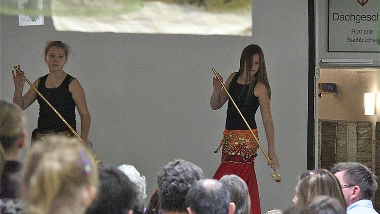 Orientalische Tänze unter der Regie von Morgiana Christiane Aul.