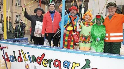 Kindergarten? Von wegen. Der Bürgermeister und die Gäma-Rät haben schon mal ihr Ausweichquartier bezogen.