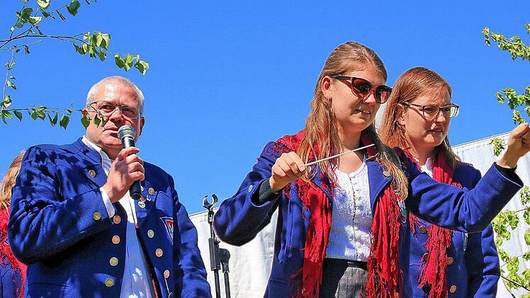 Dirigenten des  Gesamtchors aller Kapellen   Foto: Dieter Britz