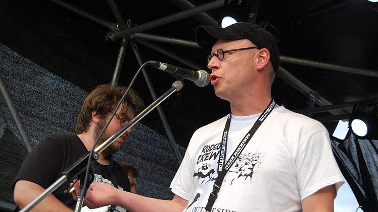 Zeigte sich phasenweise für die Ankündigung der Bands verantwortlich: Harle "ElPadre" Weigelt. Foto: Rolf Krebs