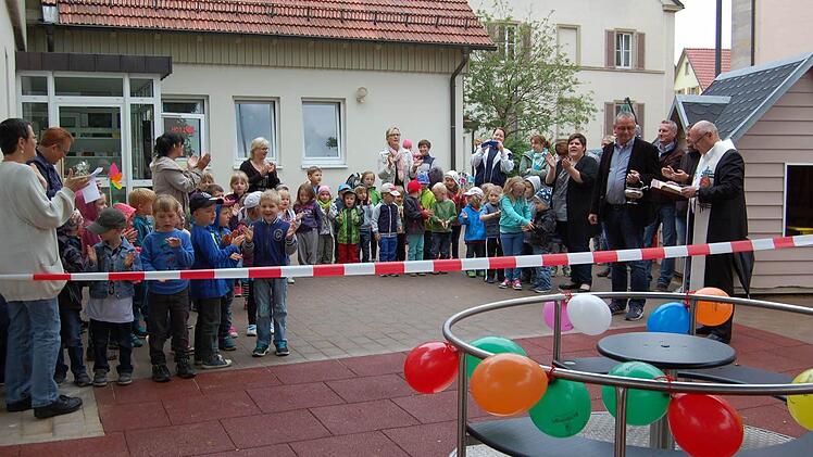 Spielplatzeinweihung in Oberthulba  Foto: Günther Straub