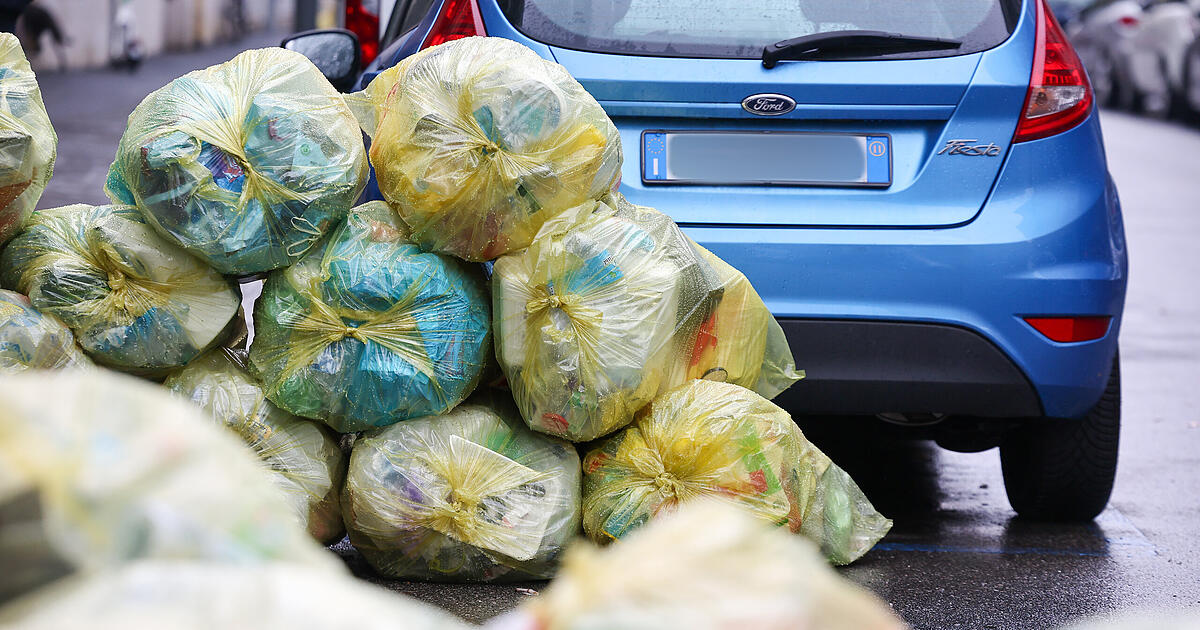 Italy: Garbage collectors save lost million-euro win