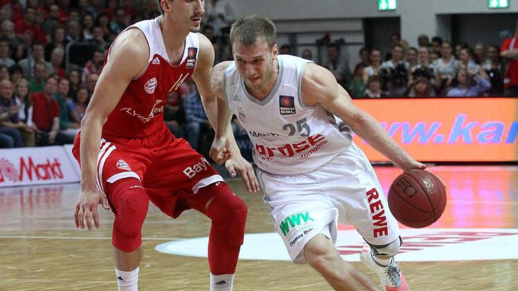 Die Brose Baskets verlieren den Krimi gegen die Bayern mit 75:76 und damit auch das Rennen um den ersten Platz. Foto: sportpress