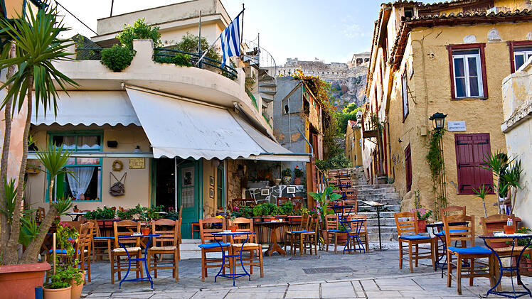 Athen: Lass dich vom Charme der griechischen Hauptstadt verzaubern - oft mit Blick auf die Akropolis.