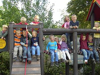 Gruppenbild 2015: Die Eltingshäuser Kinder feiern den 90. Geburtstag ihres Kindergartens. Foto: Stefan Geiger